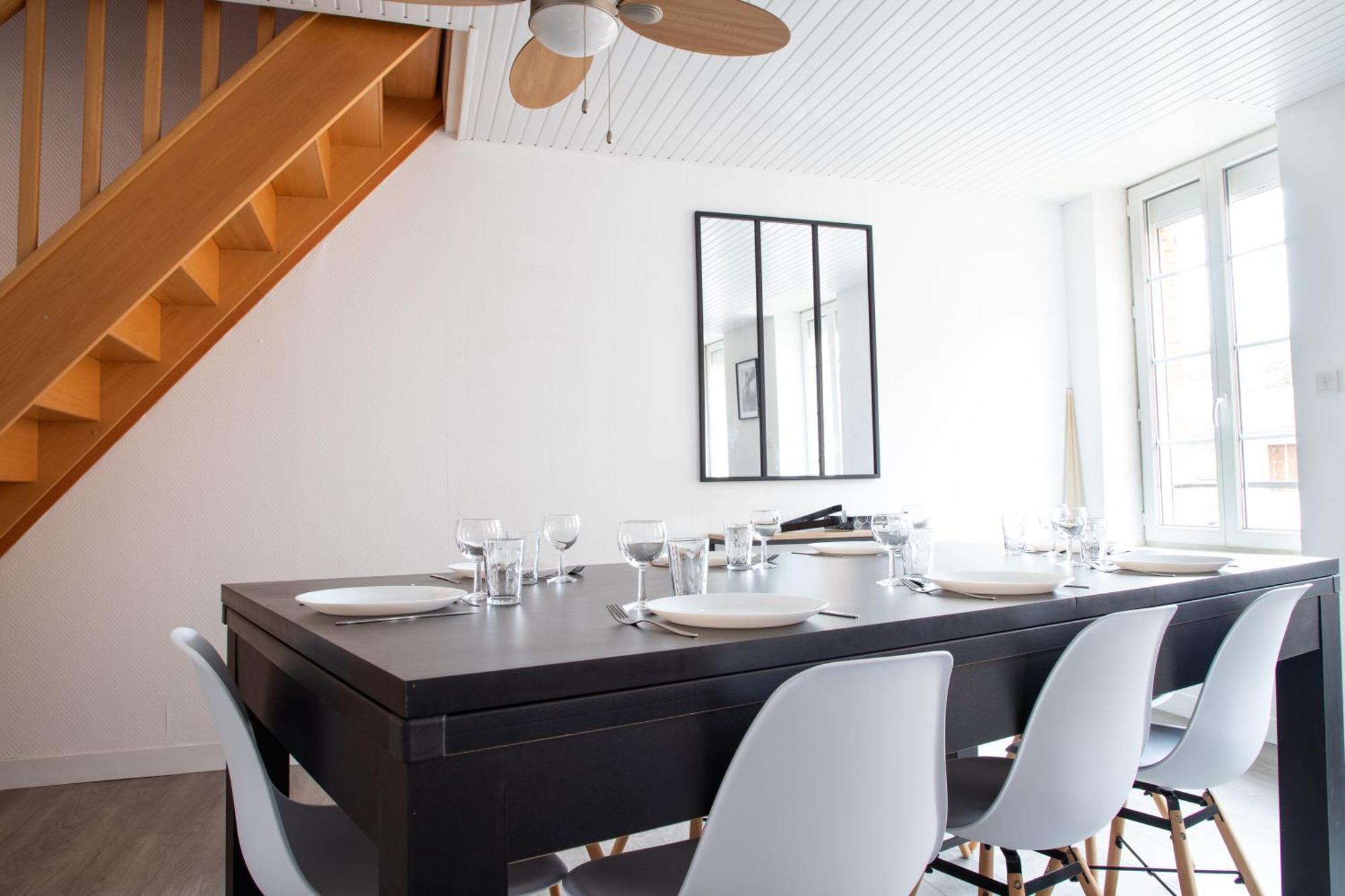 Grand Duplex Avec Billard * Villeneuve-Tolosane